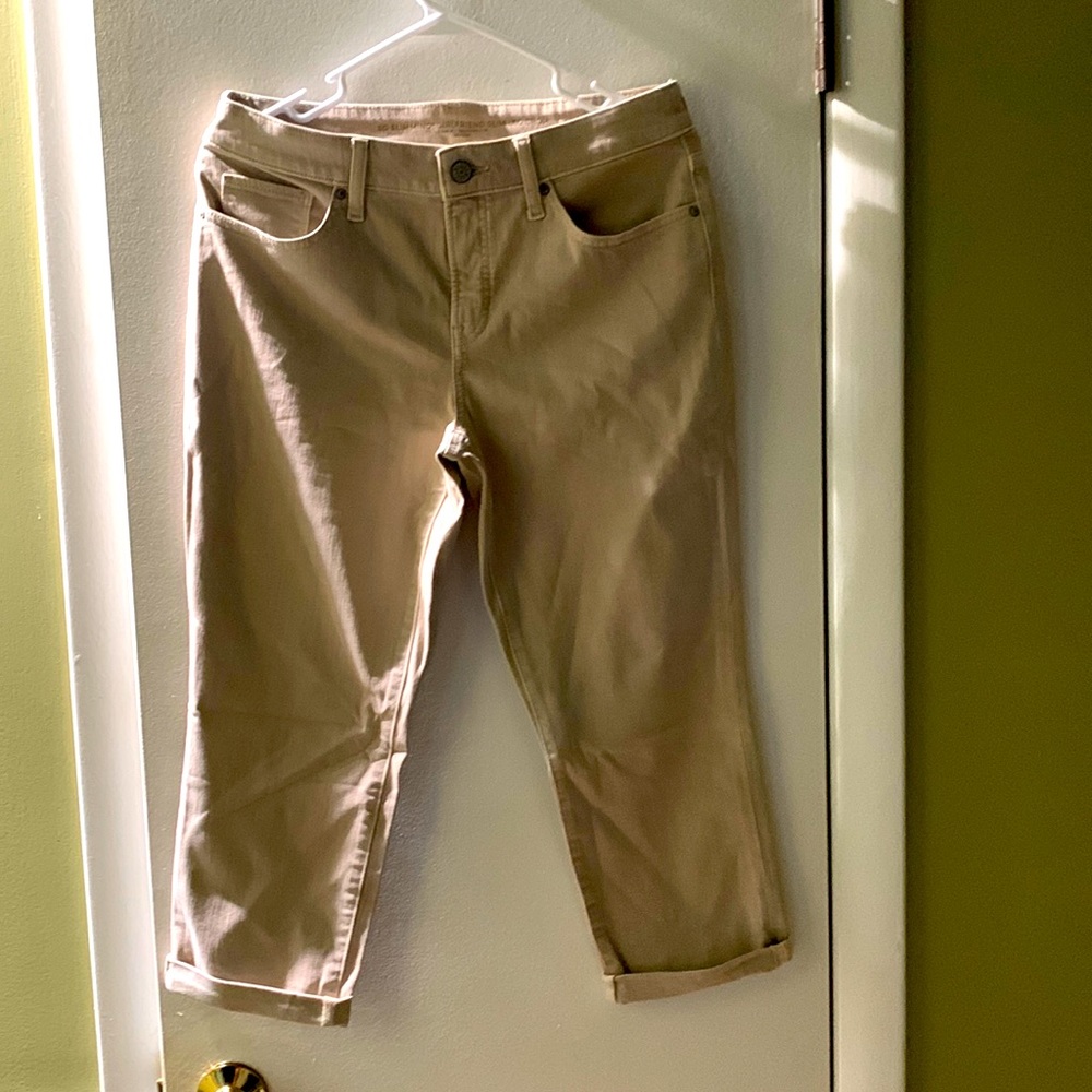 Crop pants.